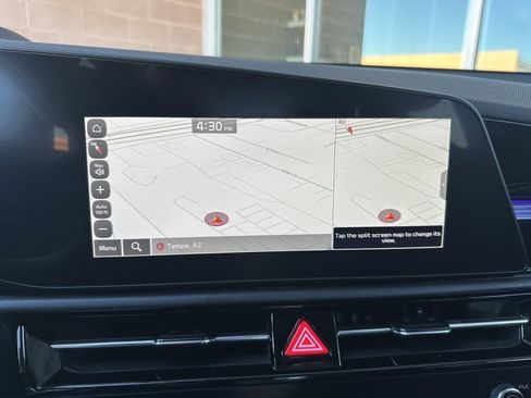 Used 2023 Kia Niro EX Touring image 23