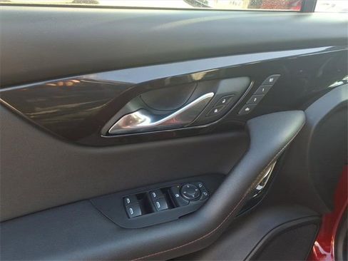 Used 2021 Chevrolet Blazer RS w/ Enhanced Convenience Package image 10