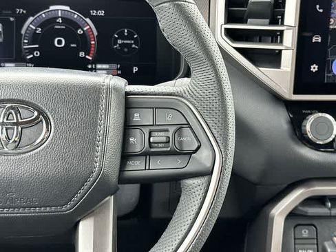 Used 2025 Toyota Tundra Limited AWD/4WD image 9