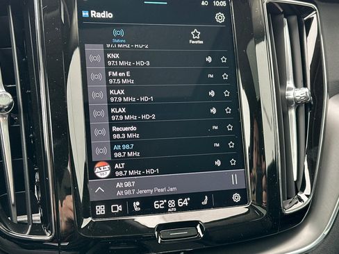 New 2025 Volvo XC60 T8 Core w/ Protection Package Premier image 20