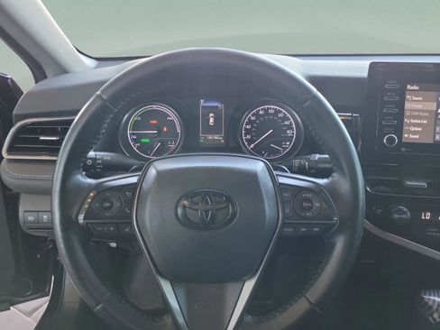 Used 2022 Toyota Camry SE image 21