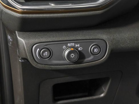 Used 2021 Chevrolet TrailBlazer ACTIV w/ Sun and Liftgate Package AWD/4WD image 28