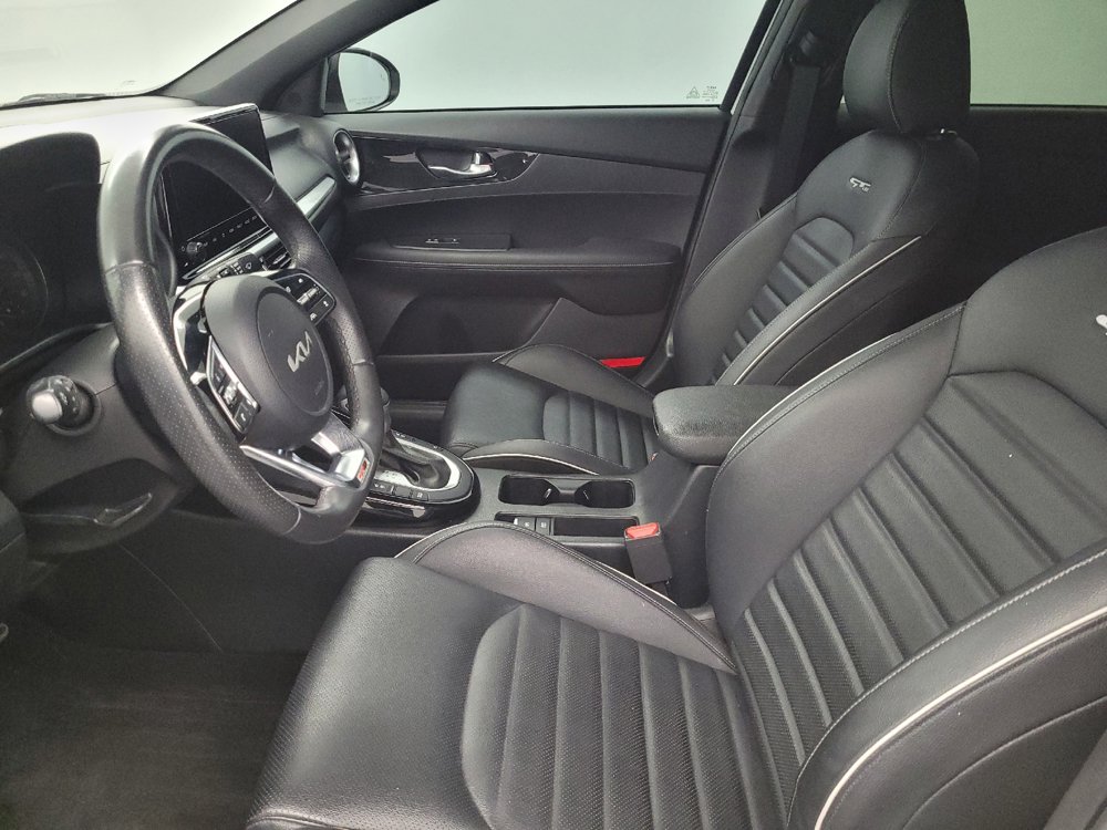 Used 2024 Kia Forte GT-Line w/ GT-Line Premium Package FWD image 17