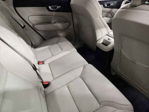 New 2026 Volvo XC60 T8 Ultra w/ Protection Package Premier AWD/4WD image 32