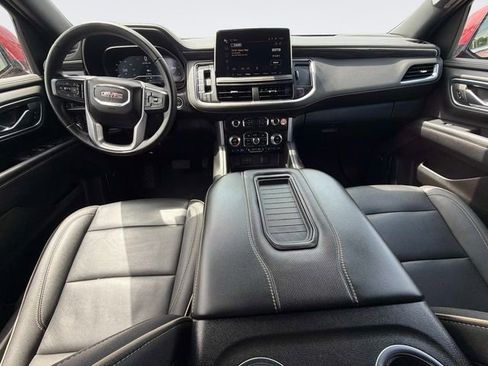 Used 2024 GMC Yukon SLT AWD/4WD image 19