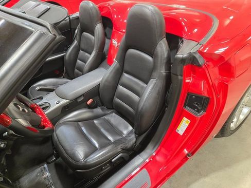 Used 2006 Chevrolet Corvette Base 2D Convertible w/ Preferred Equipment Group image 26