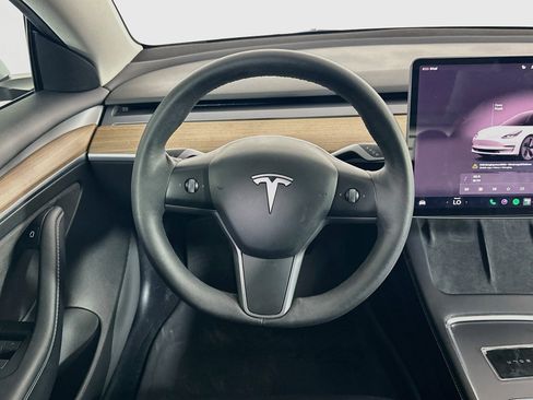 Used 2022 Tesla Model 3 Long Range AWD/4WD image 17