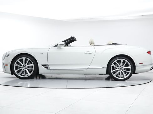 Used 2022 Bentley Continental GT AWD/4WD image 2
