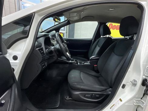 Used 2020 Nissan Leaf SV w/ SV Technology Package image 11