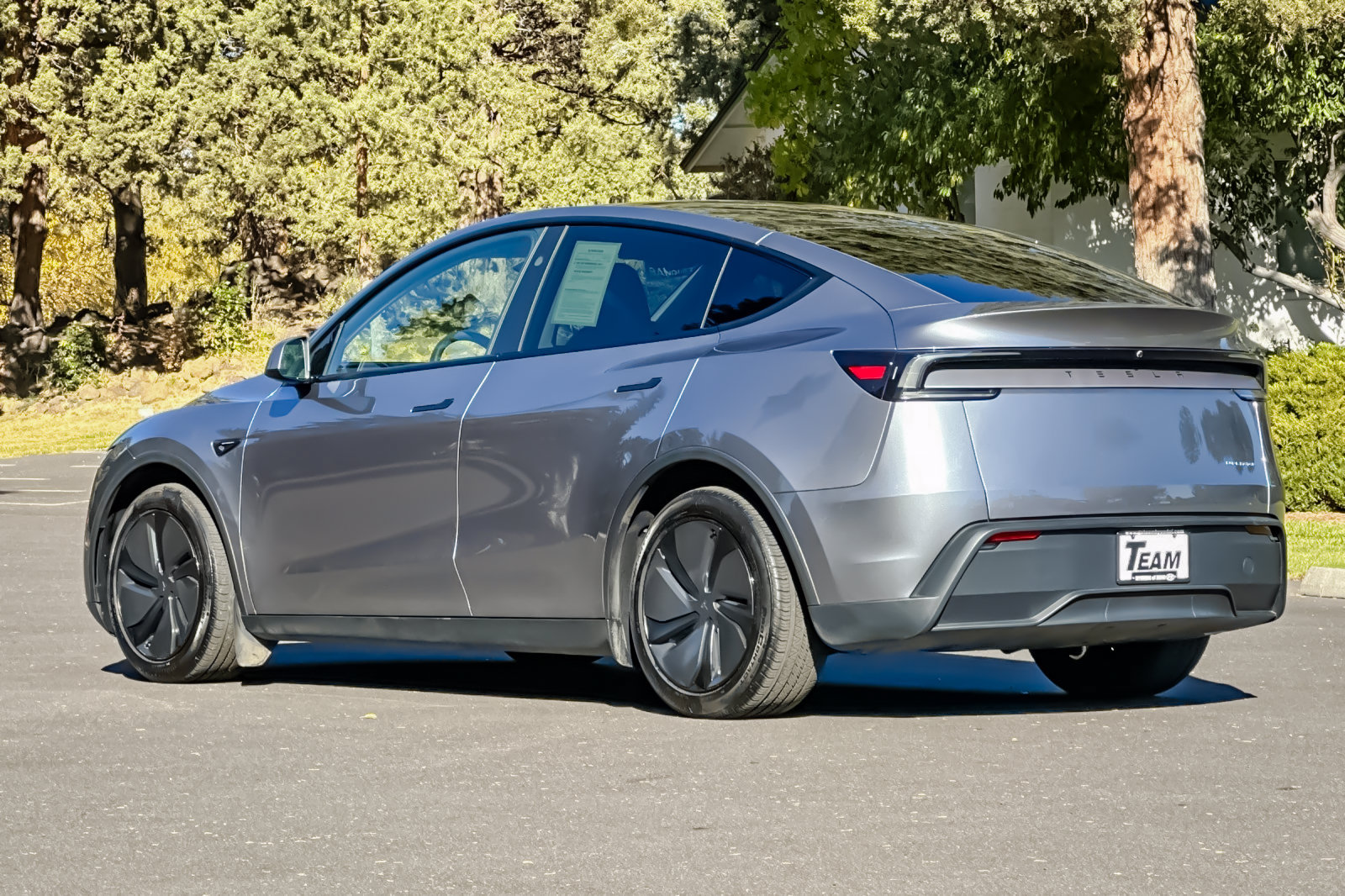 Used 2026 Tesla Model Y Long Range AWD/4WD image 6