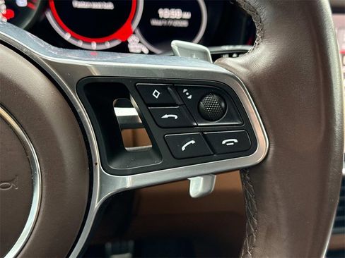 Used 2021 Porsche Cayenne S image 25