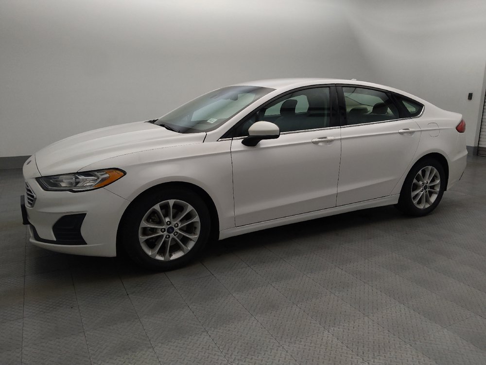 Used 2019 Ford Fusion SE FWD image 2
