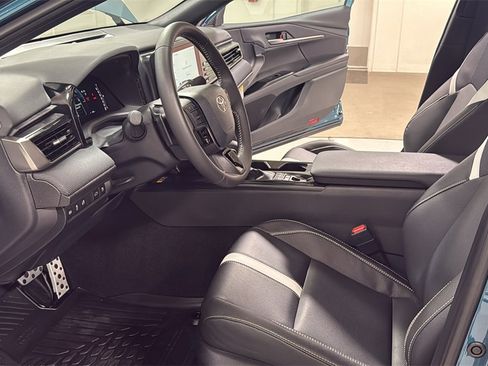 Certified 2025 Toyota Camry SE image 12