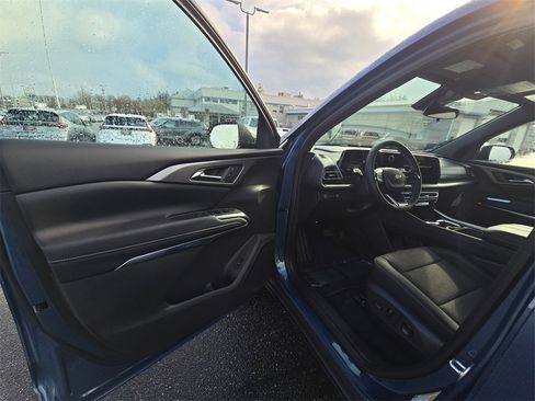 New 2026 Chevrolet Traverse LT image 16