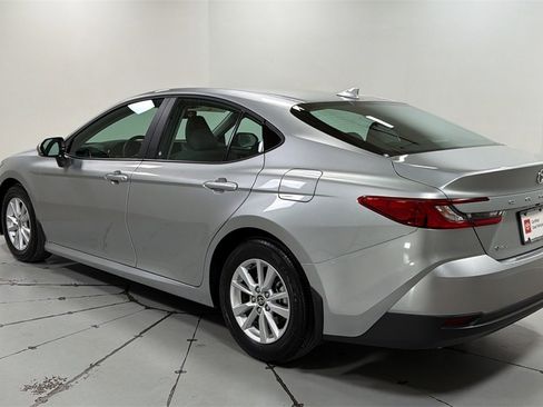 Certified 2025 Toyota Camry LE image 7