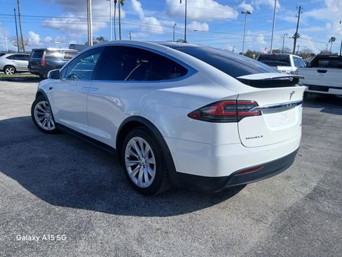 Used 2017 Tesla Model X 100D image 6