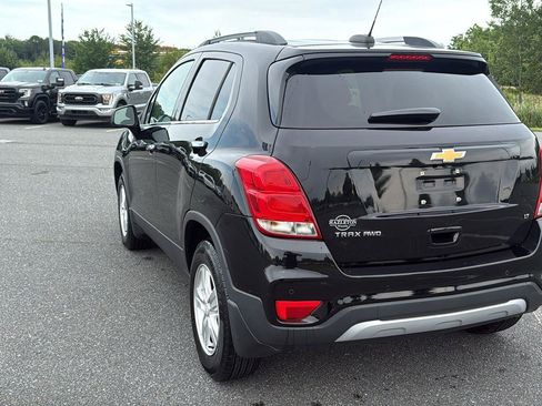 Used 2020 Chevrolet Trax LT w/ Driver Confidence Package AWD/4WD image 9