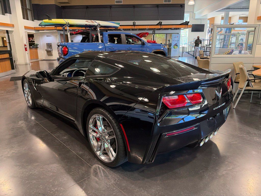 Used 2016 Chevrolet Corvette Stingray Coupe w/ 3LT Preferred Equipment Group RWD image 7
