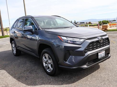 Used 2023 Toyota RAV4 XLE image 3