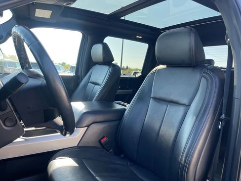 Used 2022 Ford F250 Lariat w/ Black Appearance Pkg image 28