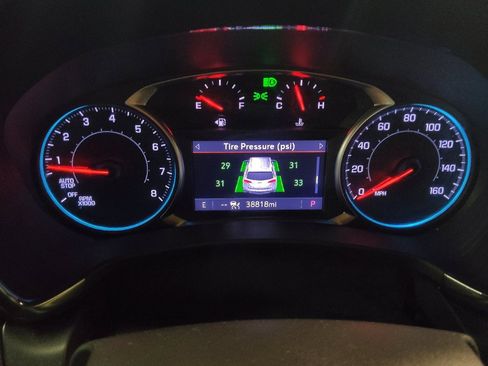 Used 2023 Chevrolet Equinox RS w/ RS Leather Package FWD image 23