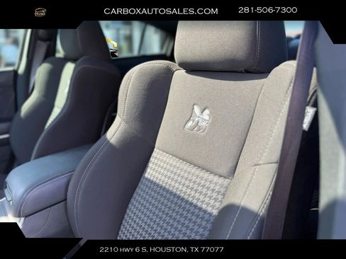 Used 2022 Dodge Charger Scat Pack w/ Harman/Kardon Audio Group RWD image 21