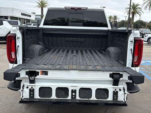 Used 2022 GMC Sierra 3500 AT4 w/ AT4 Preferred Package image 7