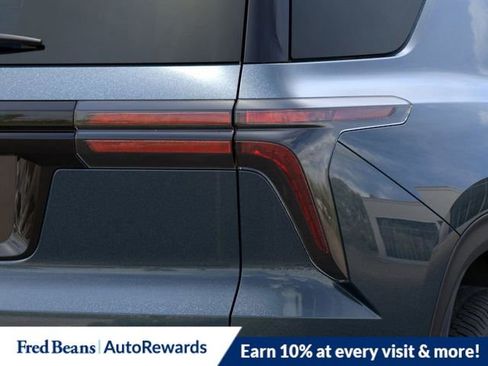 New 2026 Chevrolet Traverse LT w/ Midnight/Sport Edition image 11