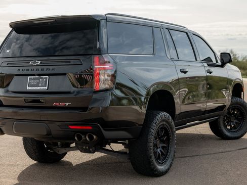 Used 2023 Chevrolet Suburban RST w/ Sport Performance Package image 4