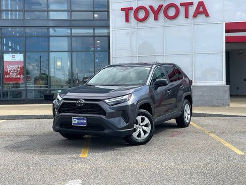 Used 2023 Toyota RAV4 LE AWD/4WD image 1