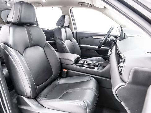 Used 2023 Honda Pilot EX-L image 32