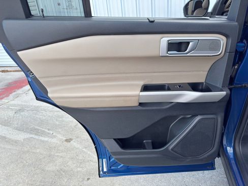 Used 2021 Ford Explorer Limited w/ Equipment Group 301A image 44