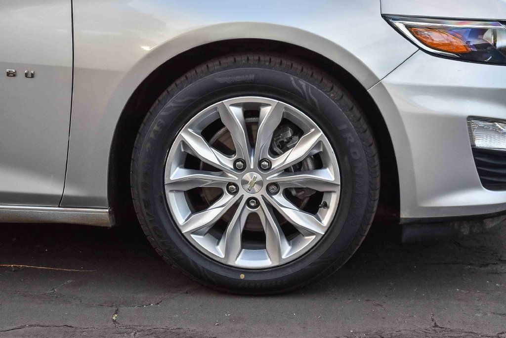 Used 2019 Chevrolet Malibu LT FWD image 11