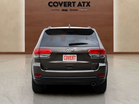 Used 2017 Jeep Grand Cherokee Limited RWD image 4