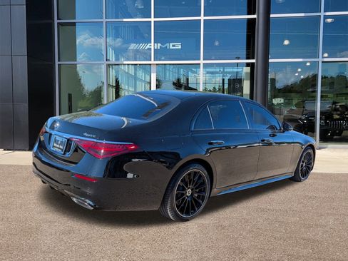 Used 2025 Mercedes-Benz S 580e 4MATIC Sedan image 5
