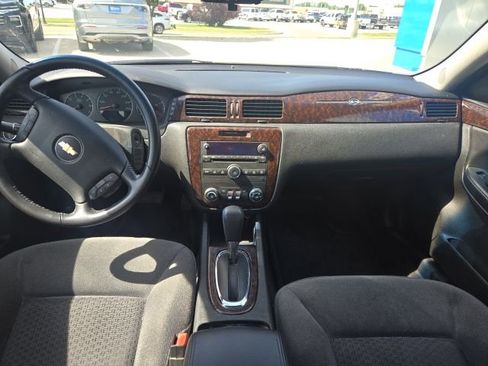 Used 2012 Chevrolet Impala LT FWD image 12