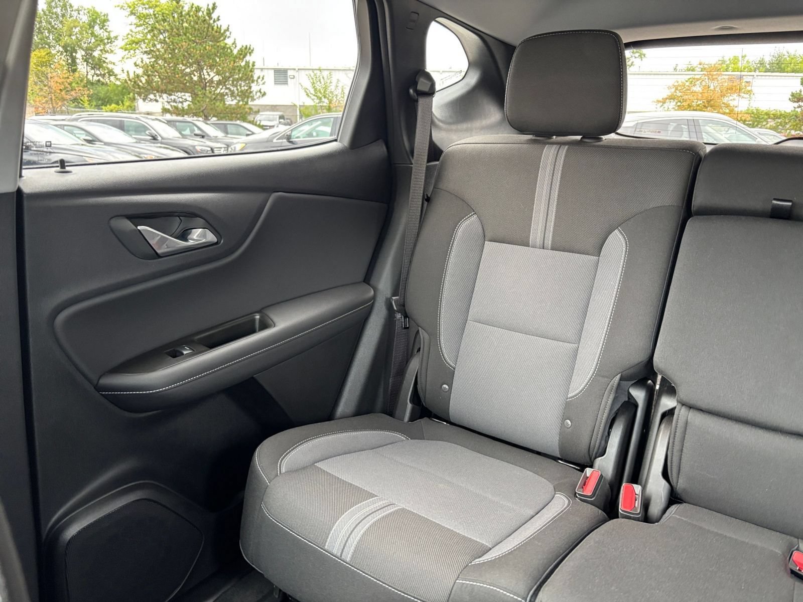 Used 2025 Chevrolet Blazer LT FWD image 40