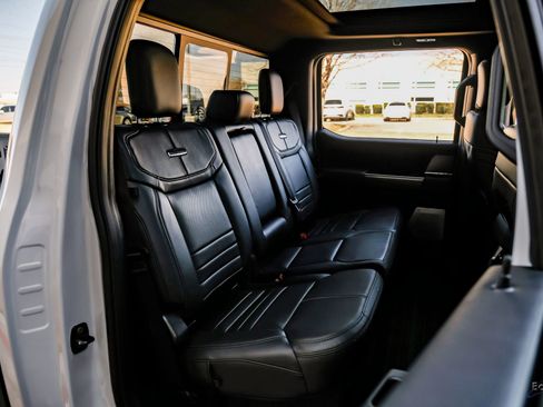 Used 2026 Ford F450 Platinum w/ FX4 Off-Road Package image 95