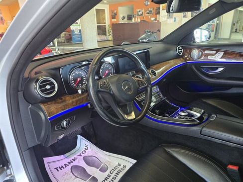 Used 2017 Mercedes-Benz E 300 image 9