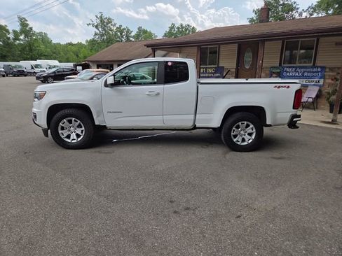 Used 2020 Chevrolet Colorado LT w/ Safety Package AWD/4WD image 3