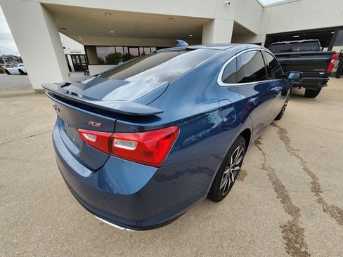 Used 2025 Chevrolet Malibu RS FWD image 4