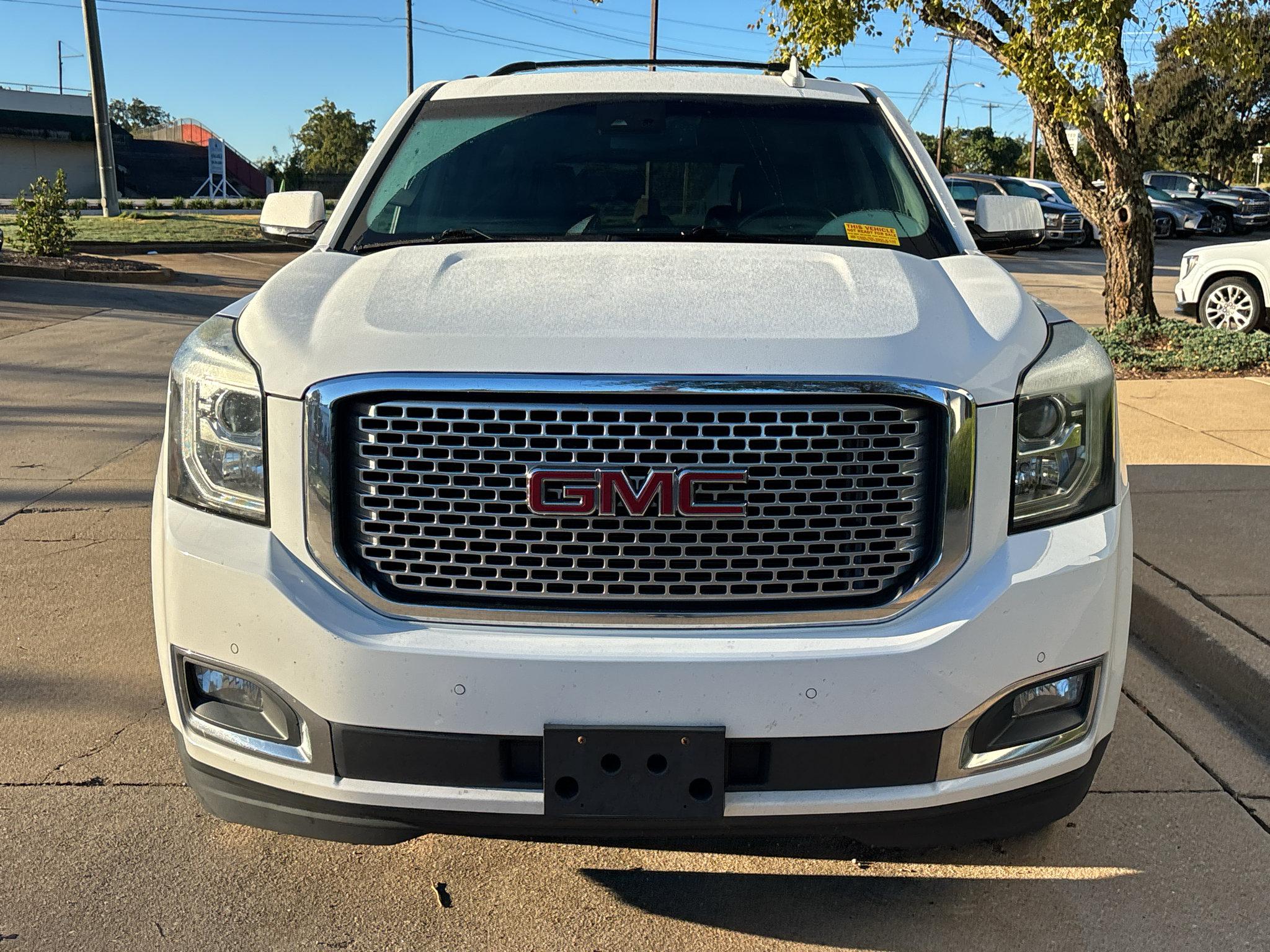 Used 2016 GMC Yukon Denali w/ Open Road Package AWD/4WD image 3