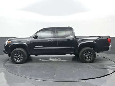 Used 2021 Toyota Tacoma SR5 RWD image 7