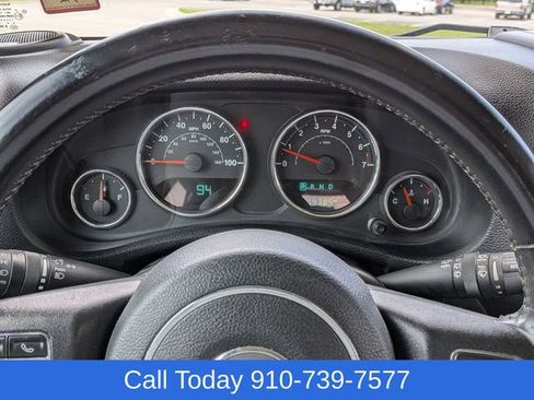 Used 2015 Jeep Wrangler Unlimited Rubicon w/ Dual Top Group AWD/4WD image 20