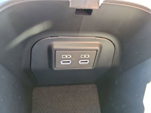 Used 2025 Toyota RAV4 LE image 24