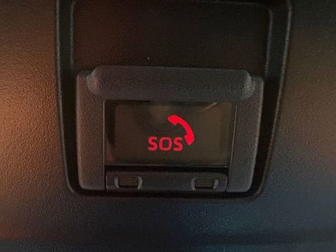 Used 2021 Toyota Corolla XSE image 15