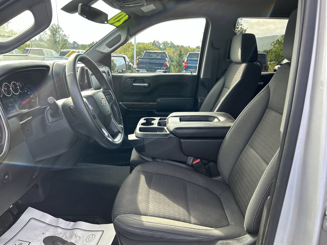 Used 2020 Chevrolet Silverado 1500 LT w/ All-Star Edition AWD/4WD image 22
