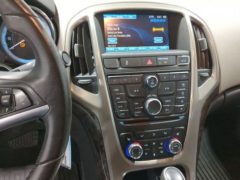 Used 2016 Buick Verano image 38