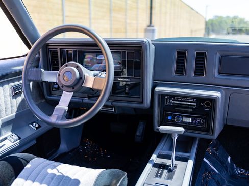 Used 1987 Buick Regal Coupe RWD image 34