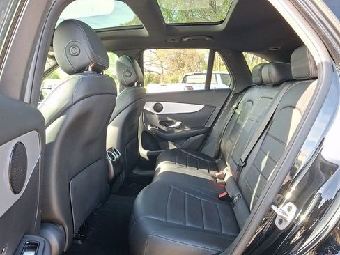 Used 2022 Mercedes-Benz GLC 300 image 10